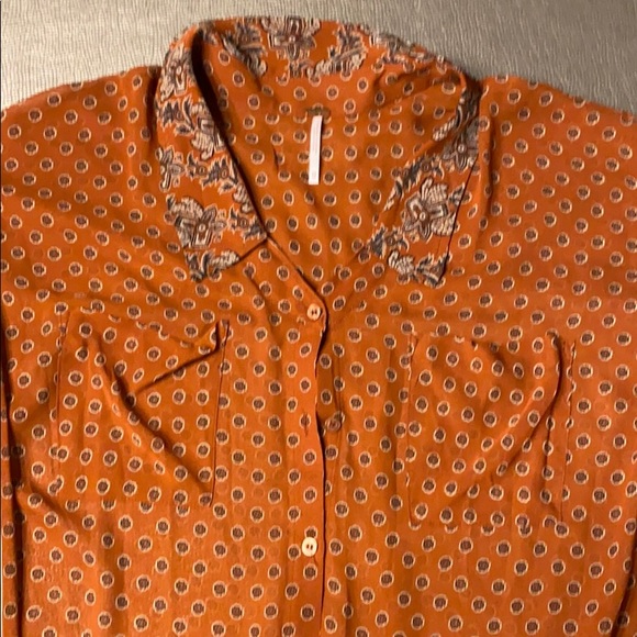 Free People top XS sheer button front - Picture 3 of 6